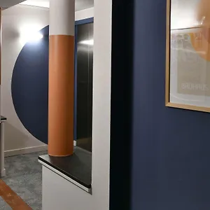 Отель Ibis Styles Airport Aero 44