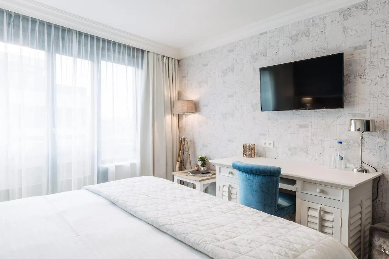 Hotel Cocoon Остенде 4*,
