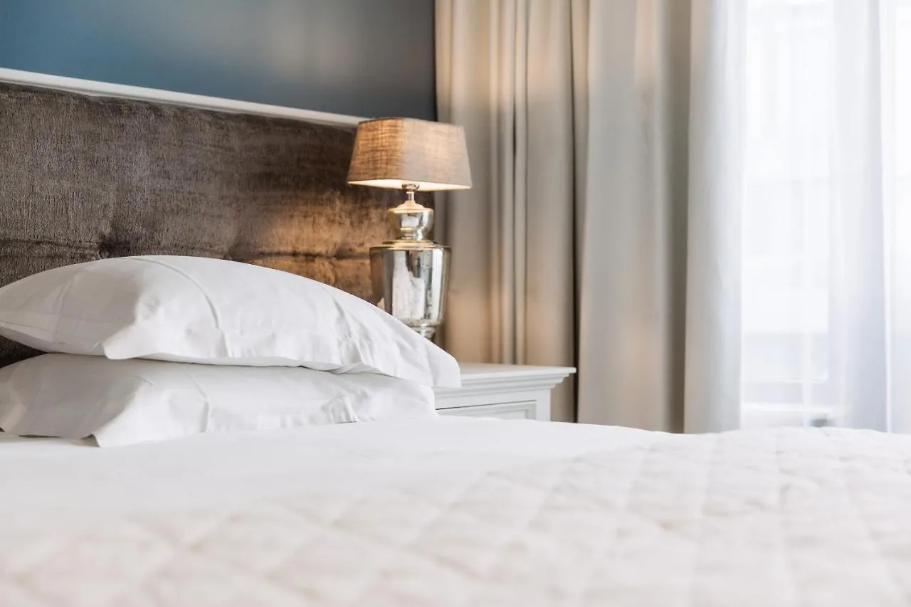 Hotel Cocoon Остенде